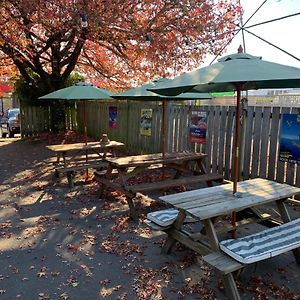 Rainbow Lodge Backpackers